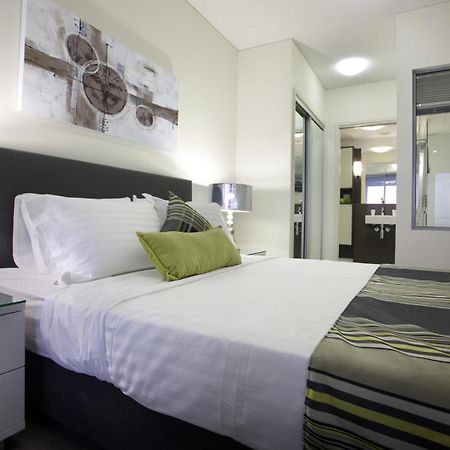 Monaco Caloundra Aparthotel Екстериор снимка