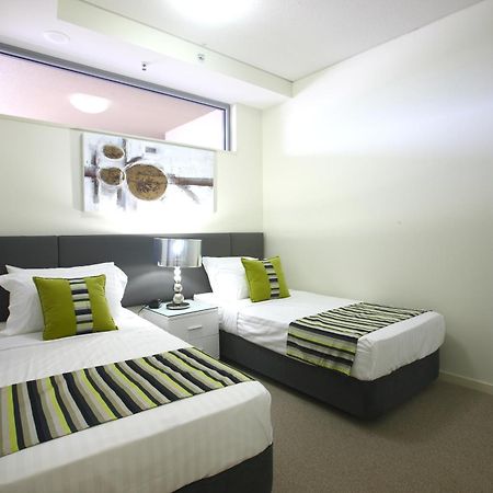 Monaco Caloundra Aparthotel Екстериор снимка