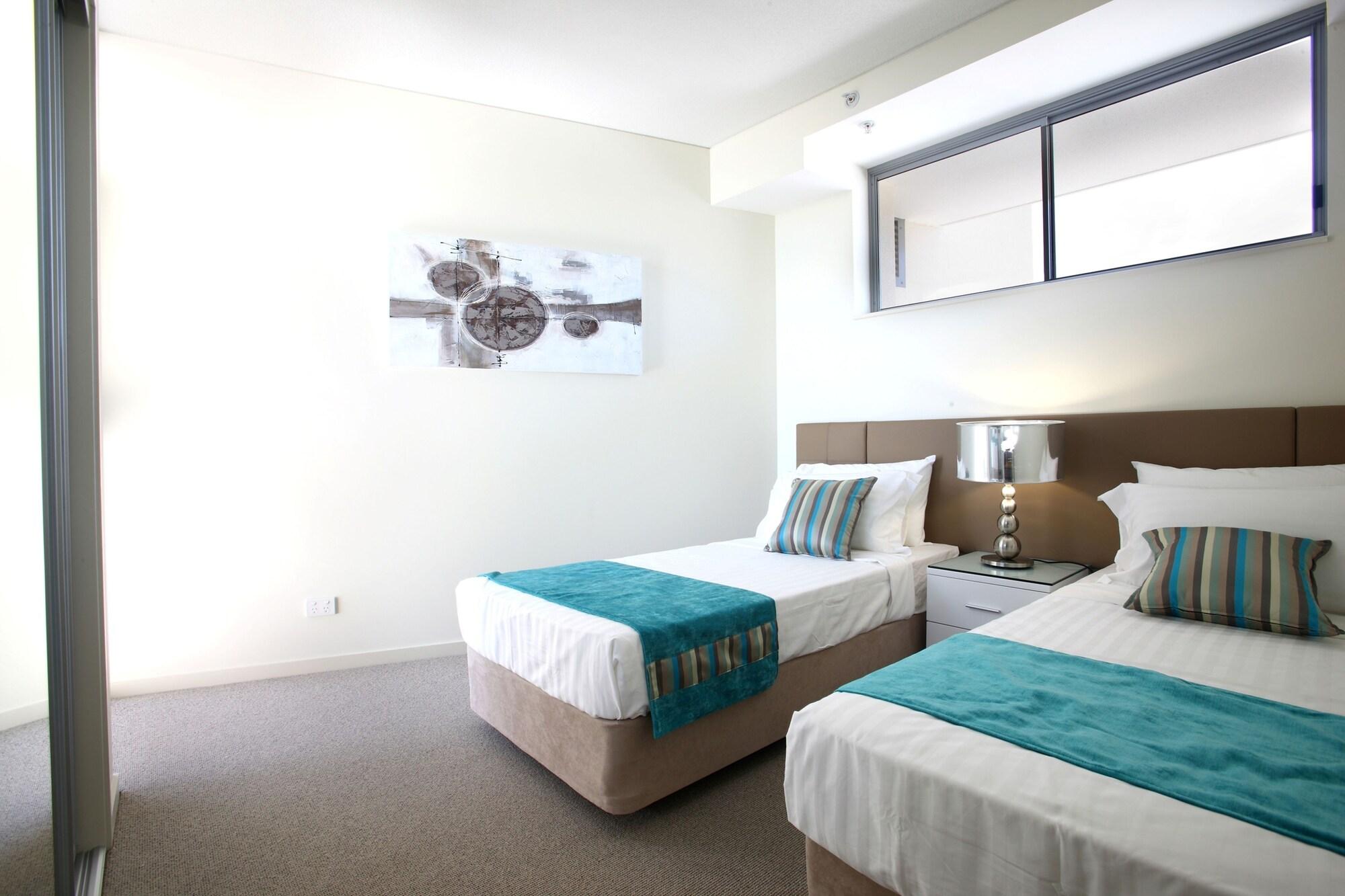 Monaco Caloundra Aparthotel Екстериор снимка