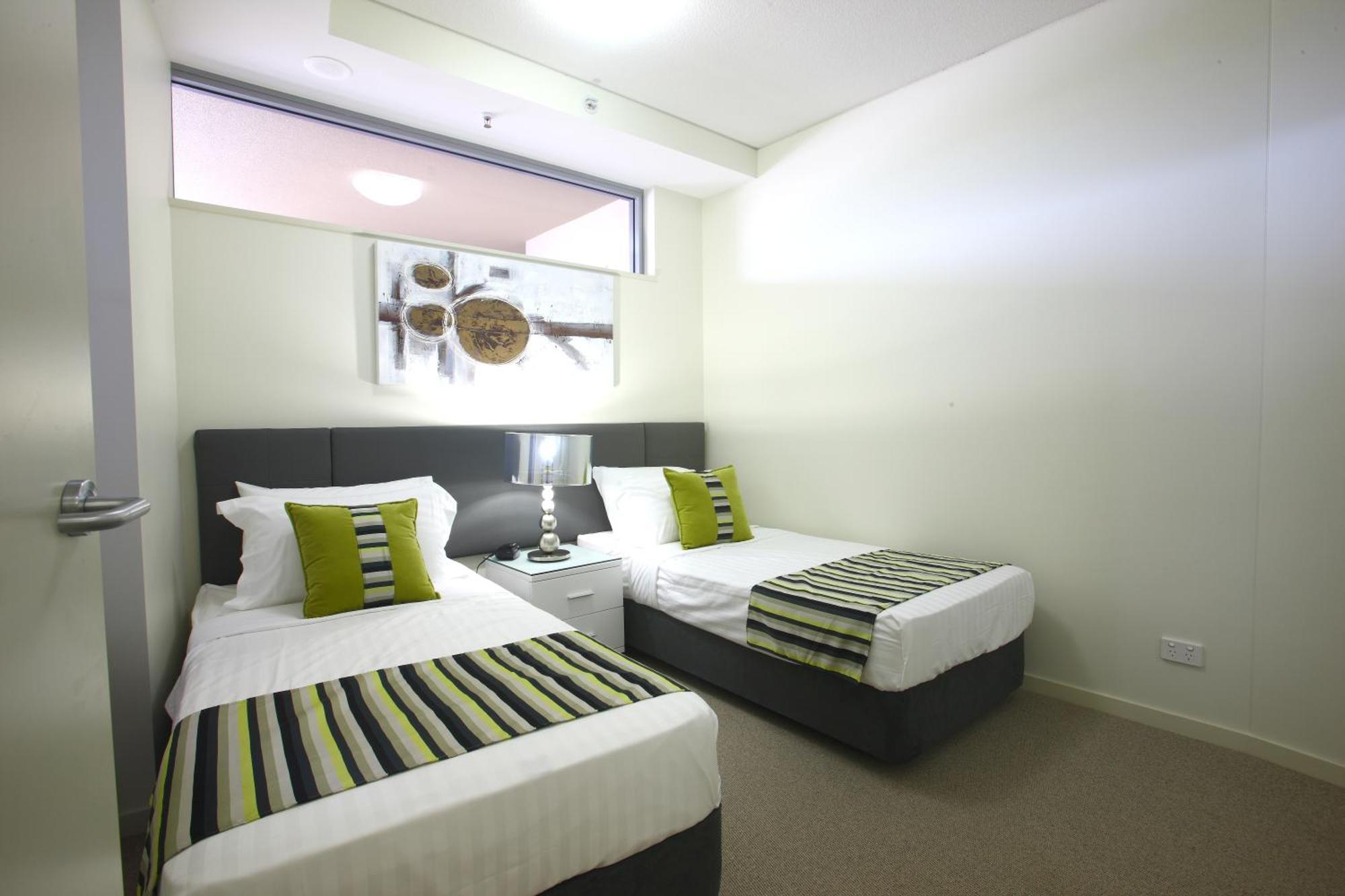 Monaco Caloundra Aparthotel Екстериор снимка