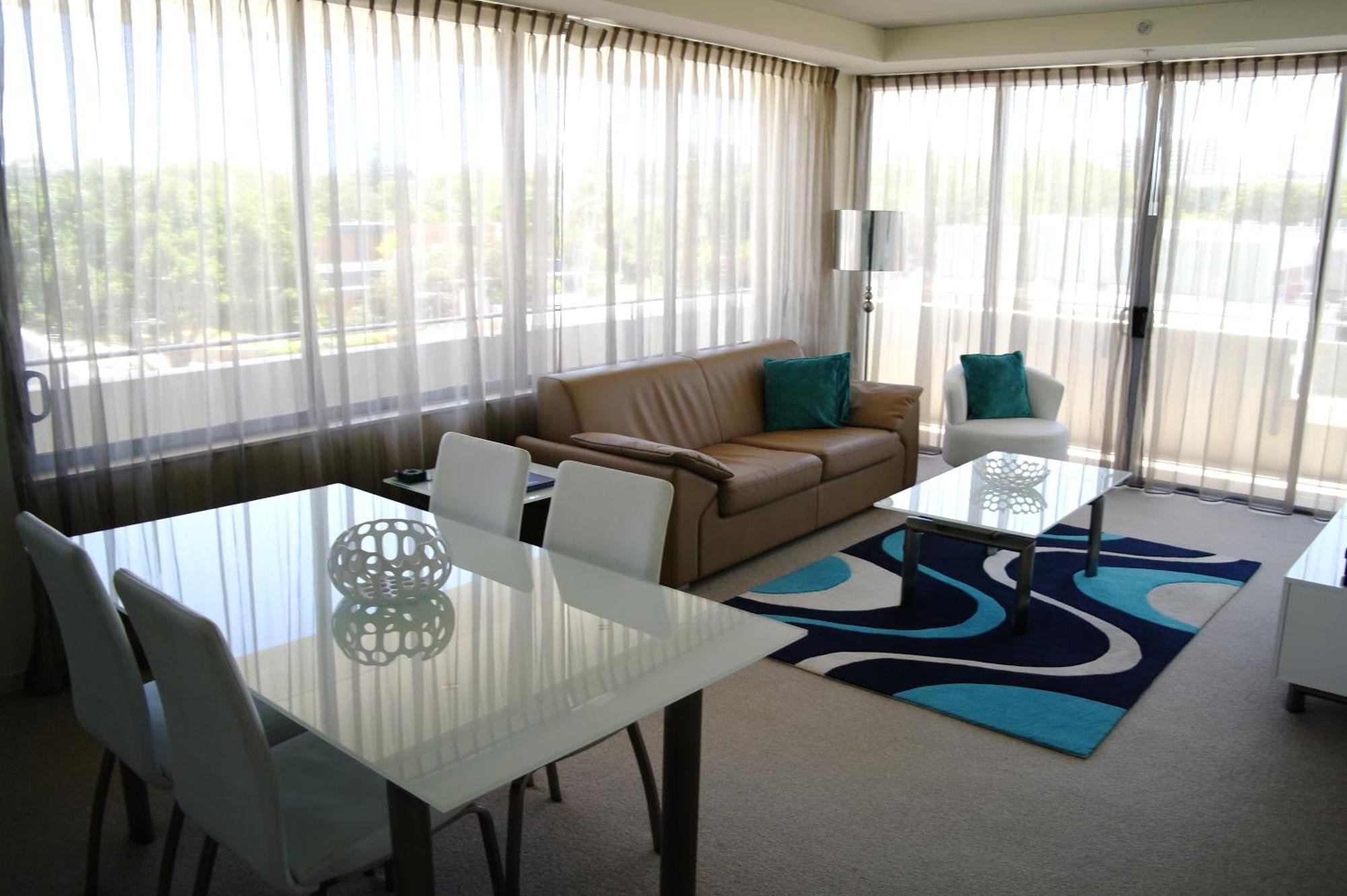 Monaco Caloundra Aparthotel Екстериор снимка