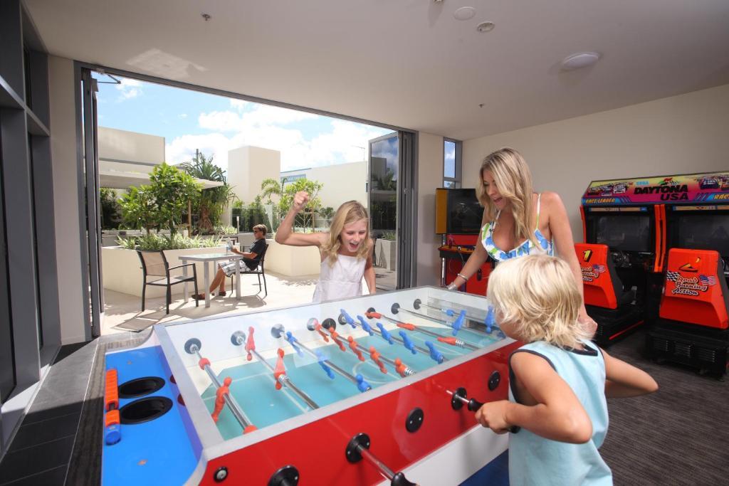 Monaco Caloundra Aparthotel Екстериор снимка