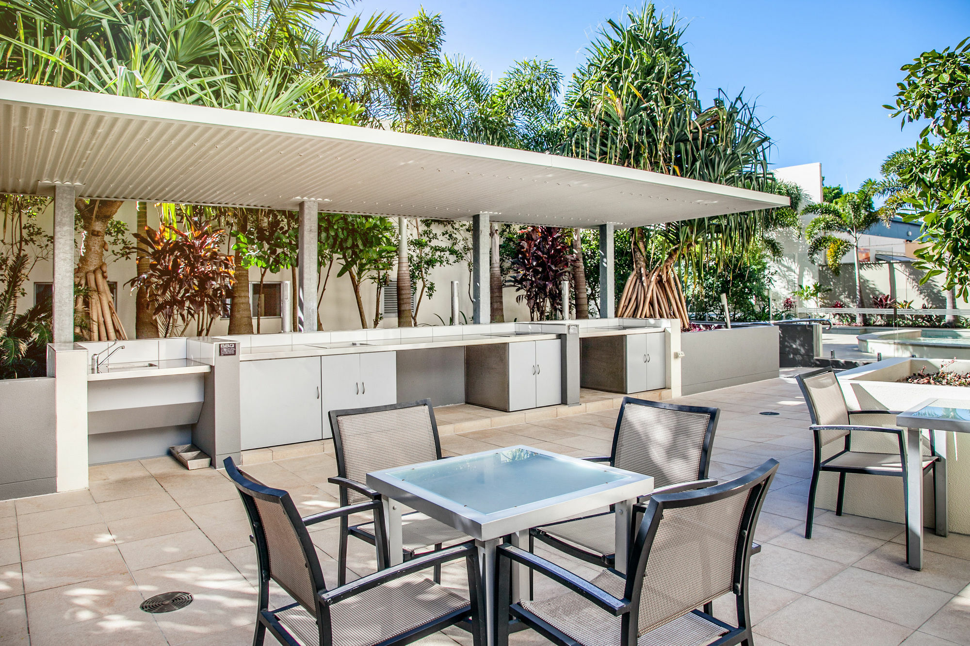 Monaco Caloundra Aparthotel Екстериор снимка