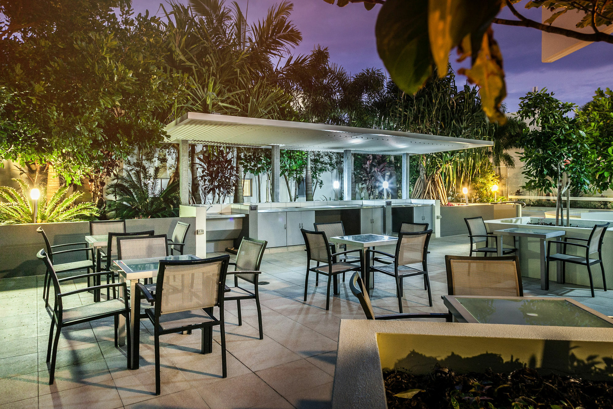 Monaco Caloundra Aparthotel Екстериор снимка