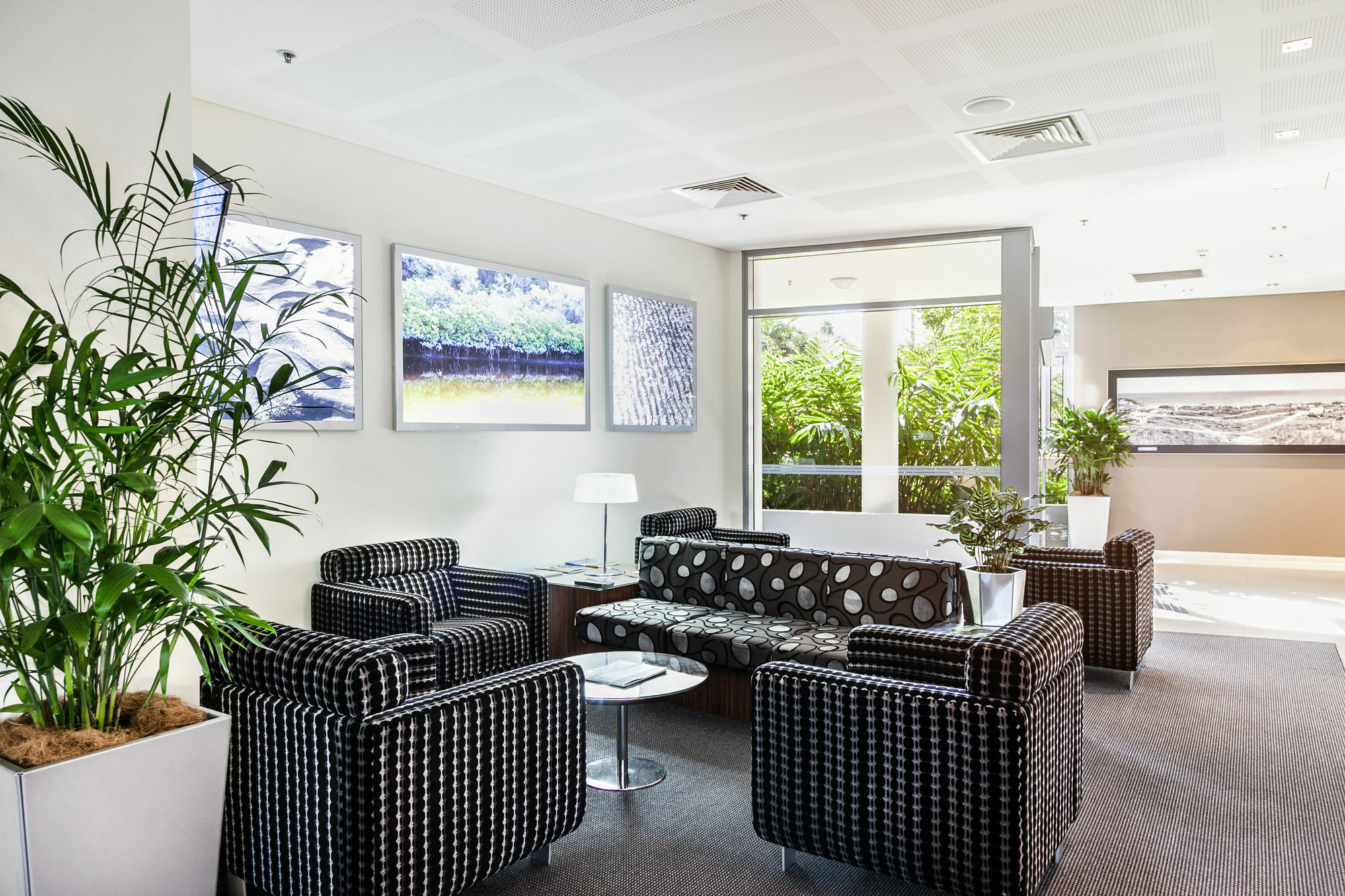 Monaco Caloundra Aparthotel Екстериор снимка