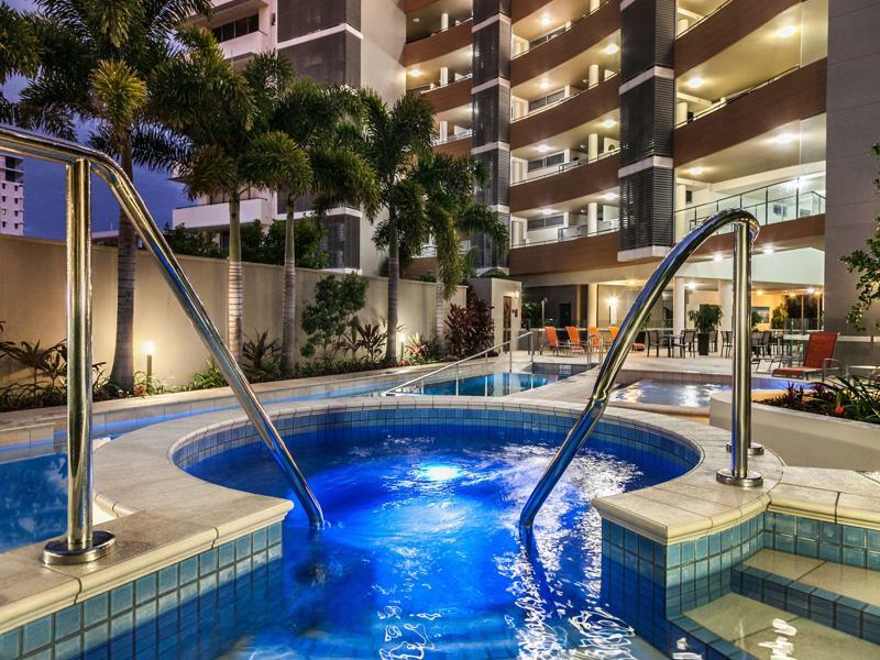 Monaco Caloundra Aparthotel Екстериор снимка